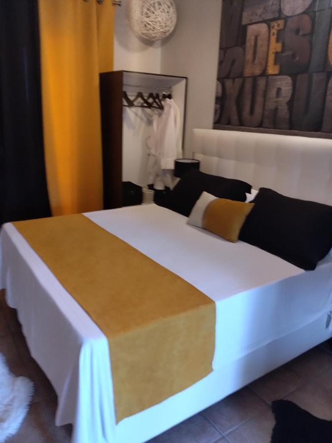 Machi Rooms Патитири Екстериор снимка
