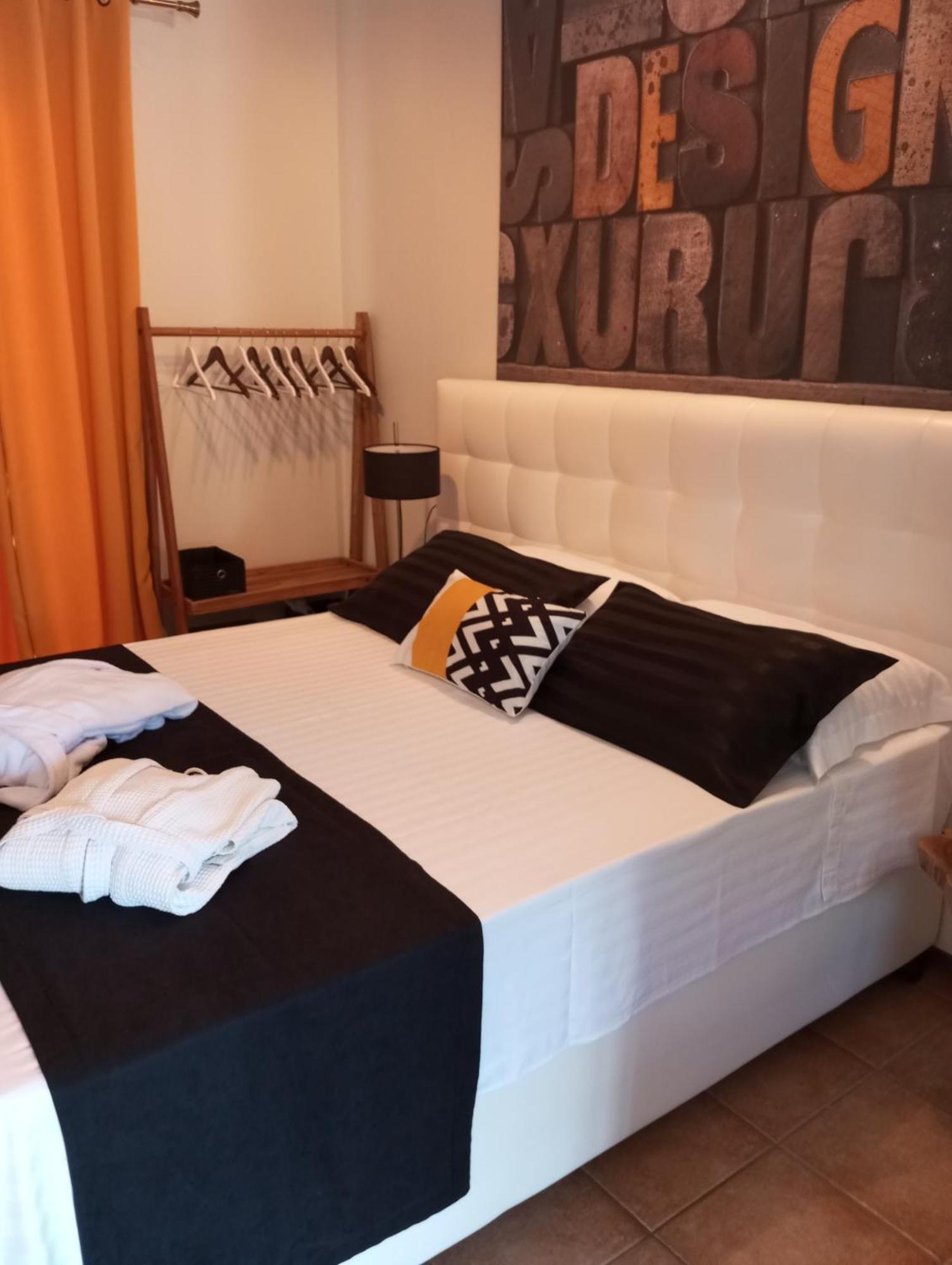 Machi Rooms Патитири Екстериор снимка