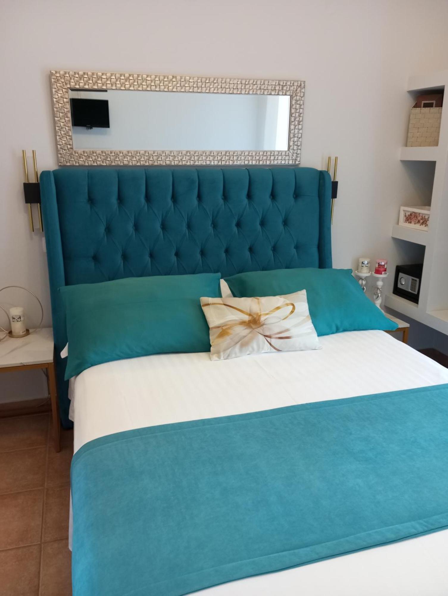 Machi Rooms Патитири Екстериор снимка