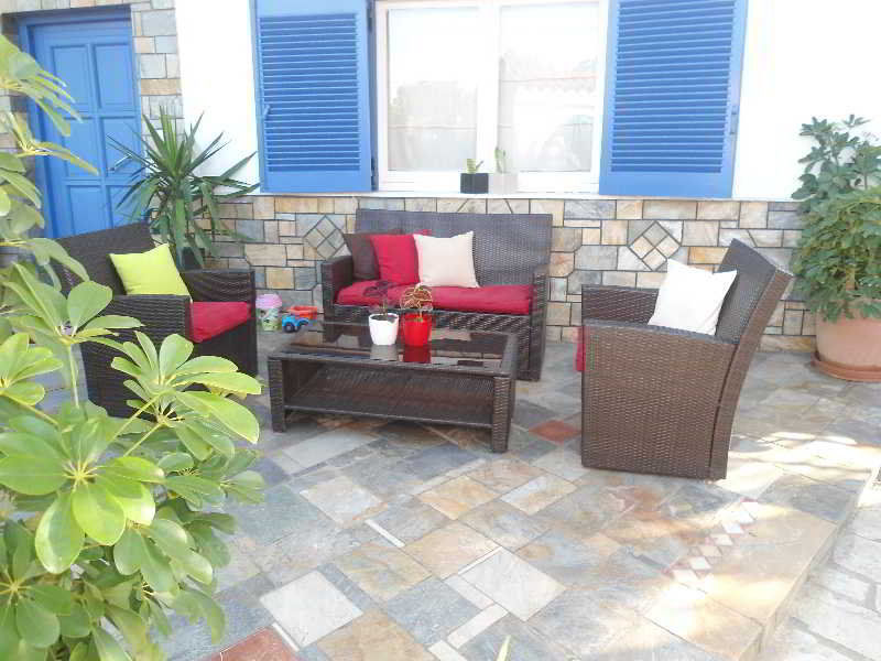 Machi Rooms Патитири Екстериор снимка