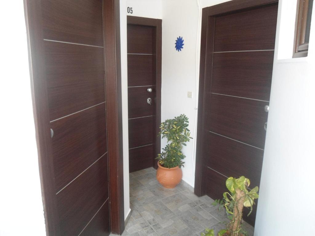 Machi Rooms Патитири Екстериор снимка