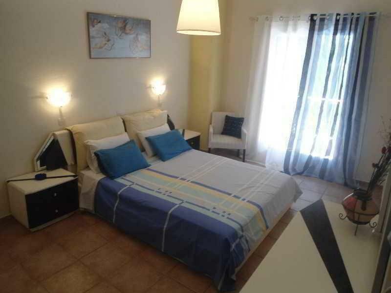Machi Rooms Патитири Екстериор снимка
